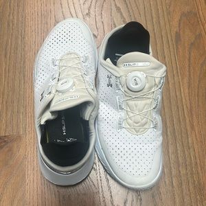 Under Armour slip speed shoes size 9.5 women’s